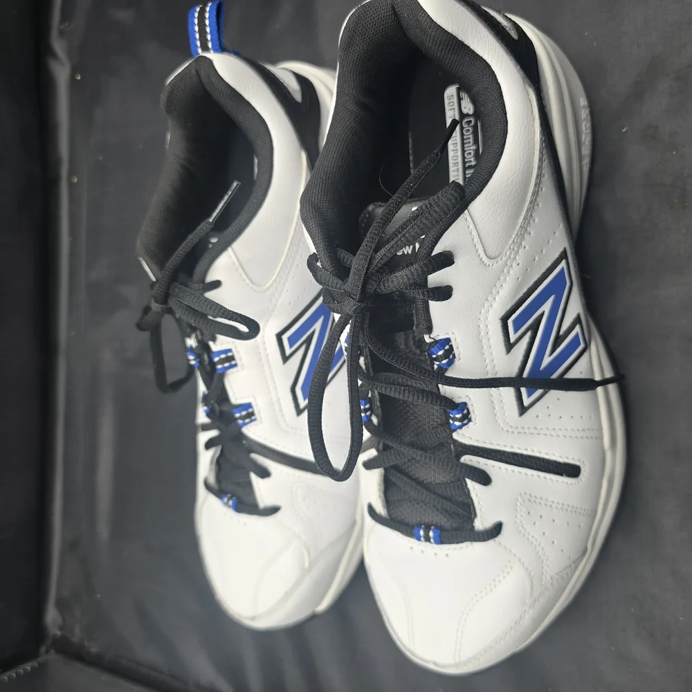 New Balance Men's‎ White and Black Sneakers